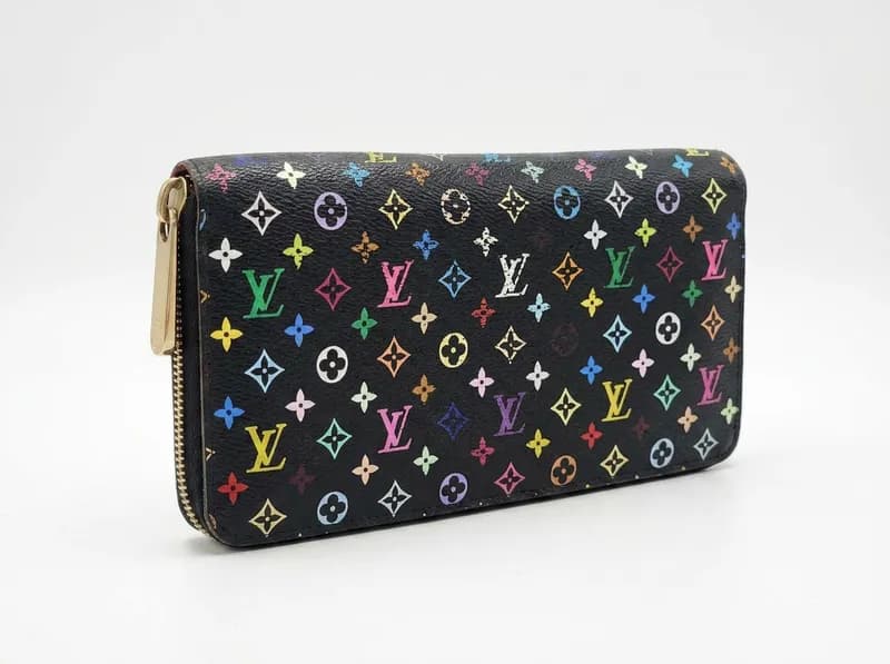 Luxury Purse Auction, side view