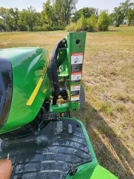 John Deere 4300 Compact Utility Tractor w/ Loader, view 8