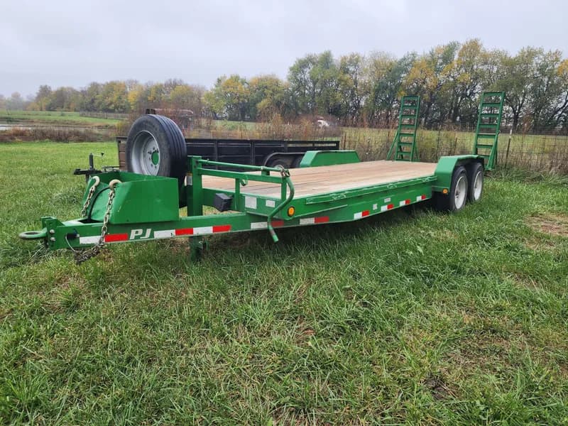 Farm & Construction Auction, side view
