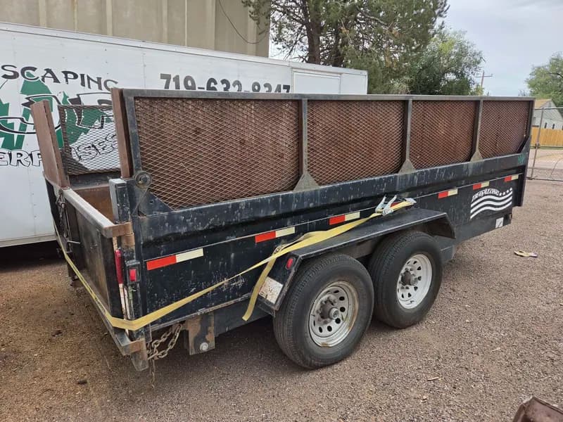 Travalong Tandem Dump Trailer w/ Mesh Sides, interior view