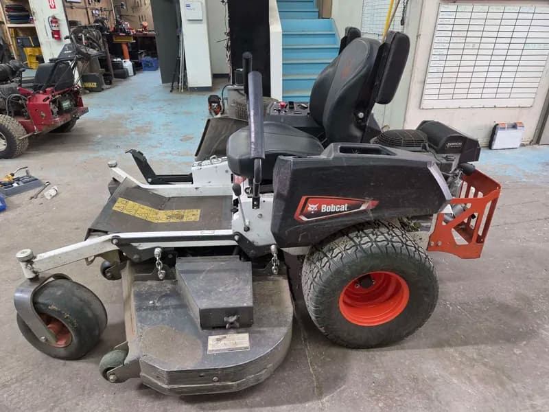 Bobcat ZT3000 Zero-Turn Radius Mower. Starts and Runs. 126.4 Hours., primary view