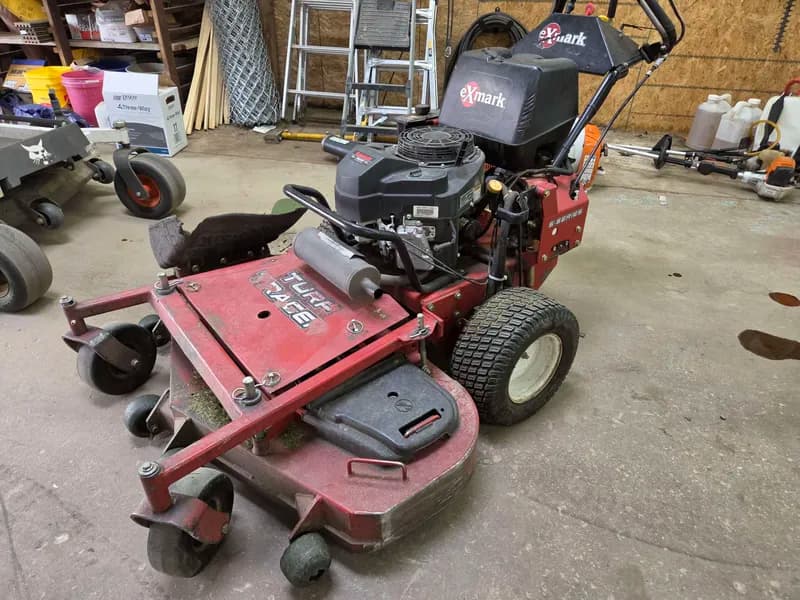 Exmark Turf Tracer S-Series 48in Zero Turn Mower, detail view