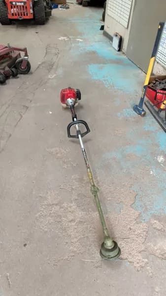 RedMax C-Z23N Gas String Trimmer w/ Shoulder Strap, primary view