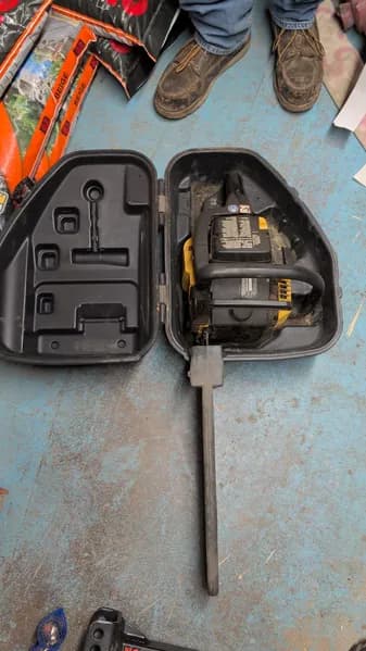 McCulloch Chainsaw with Carrying Case, primary view