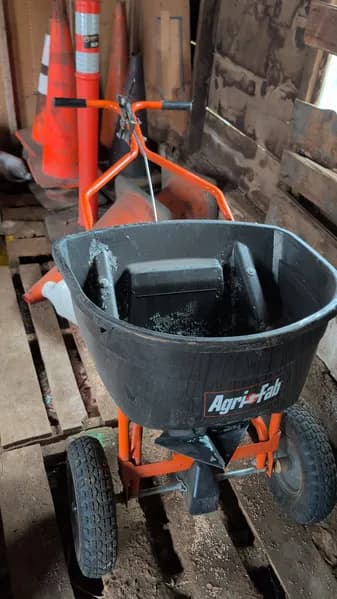 Agri-Fab Broadcast Spreader Orange & Black, primary view