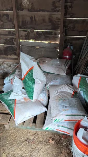 Simplify Pro 35-0-10 Fertilizer PCU Polymer Coated Urea, primary view