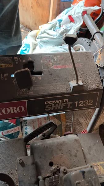 Toro Power Shift 1232 Snow Blower, rear view