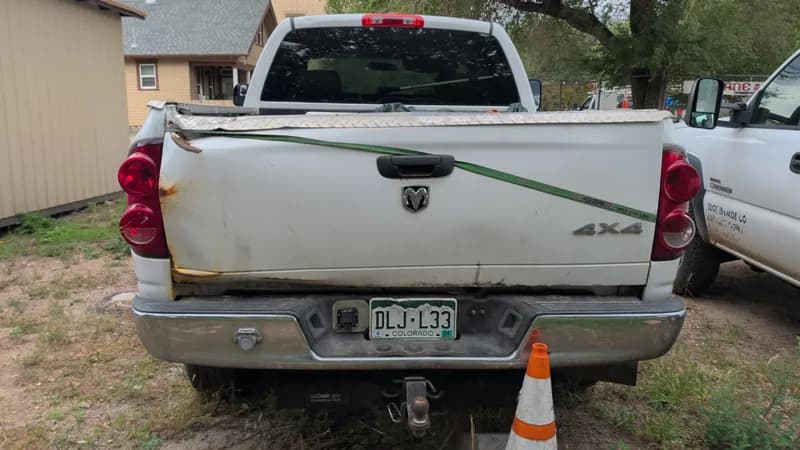 2009 Dodge Ram 2500 Crew Cab Pickup Truck w/ Landscaping Decal - Transmission replaced 2022, interior view