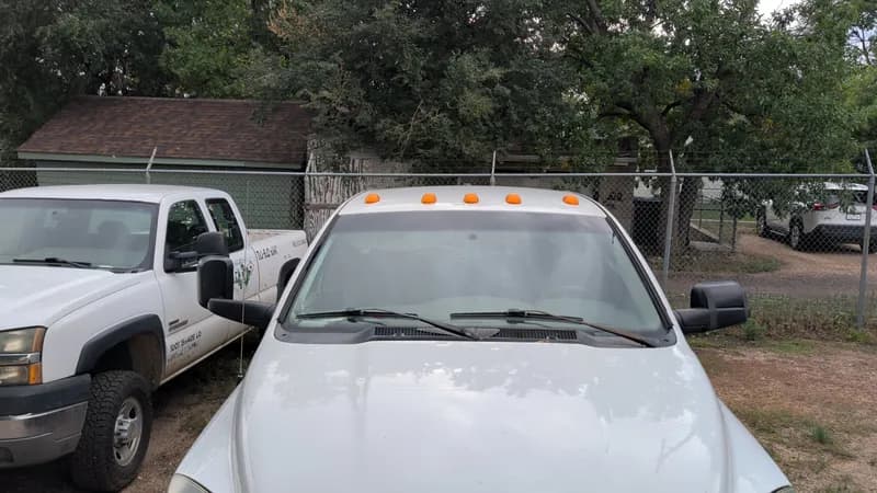 2009 Dodge Ram 2500 Crew Cab Pickup Truck w/ Landscaping Decal - Transmission replaced 2022, view 10