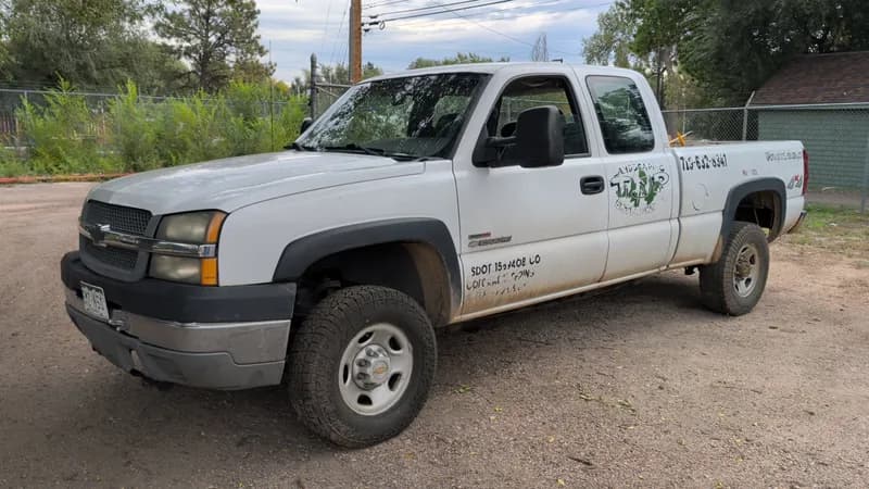 Chevrolet Silverado 2500HD Pickup Truck w/ Tools, primary view