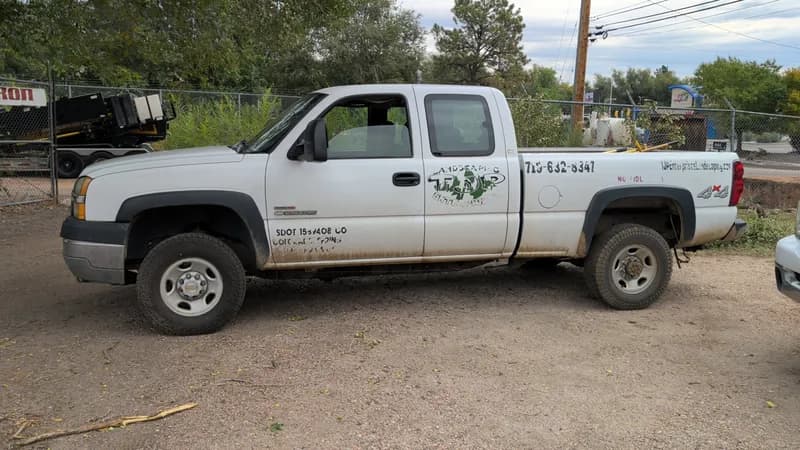 Chevrolet Silverado 2500HD Pickup Truck w/ Tools, side view