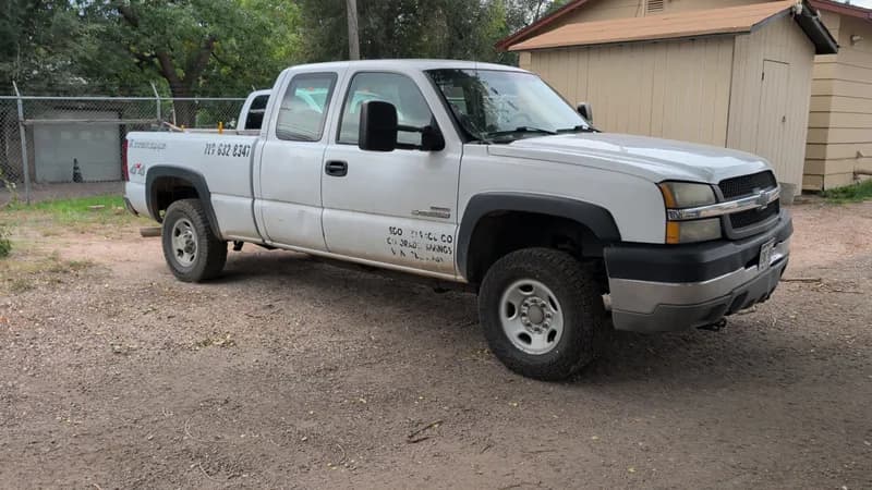 Chevrolet Silverado 2500HD Pickup Truck w/ Tools, view 8