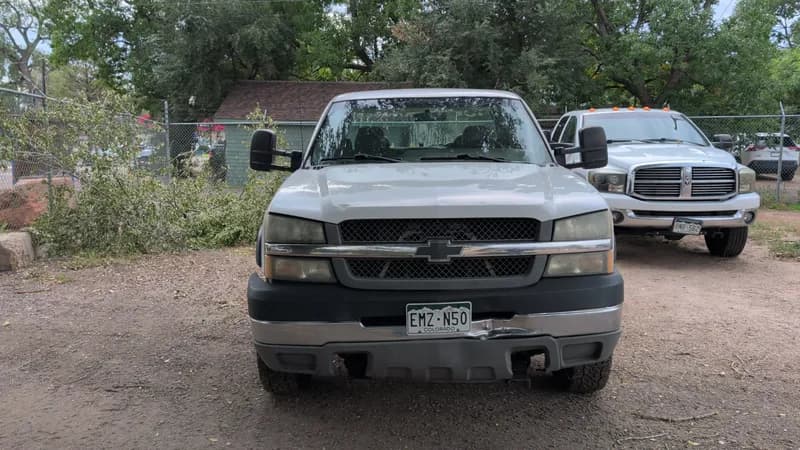 Chevrolet Silverado 2500HD Pickup Truck w/ Tools, view 9