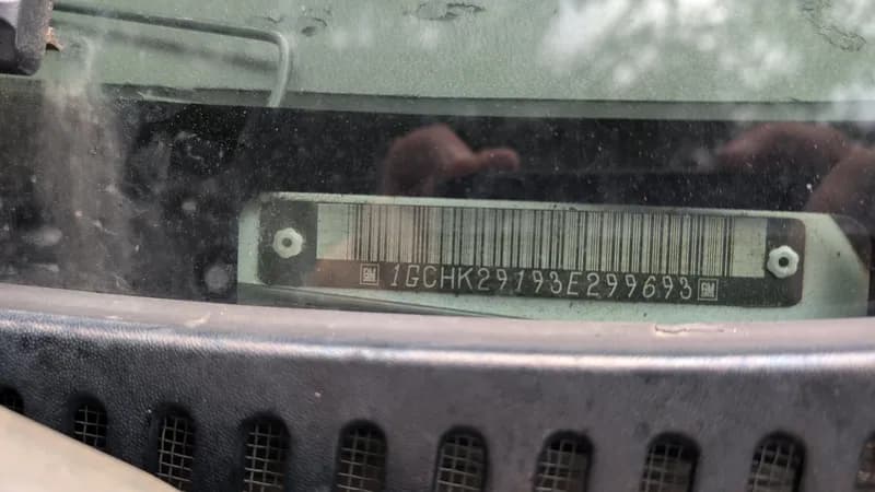 Chevrolet Silverado 2500HD Pickup Truck w/ Tools, view 13