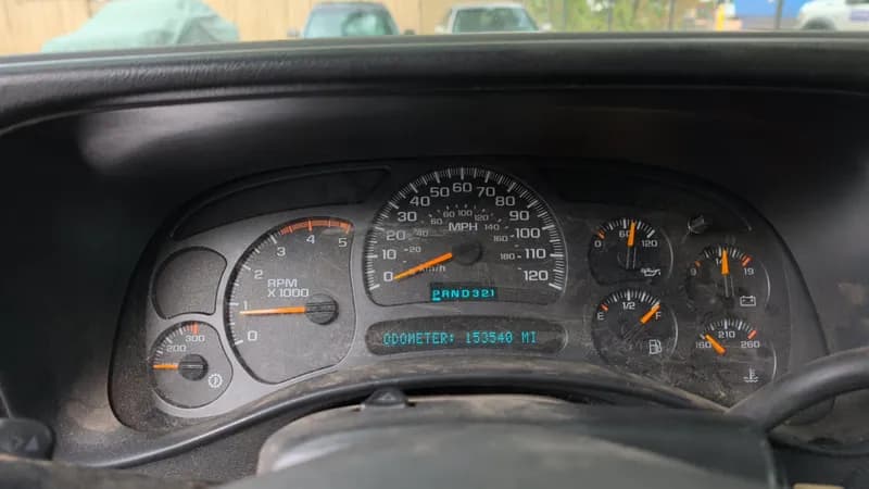 Chevrolet Silverado 2500HD Pickup Truck w/ Tools, view 14