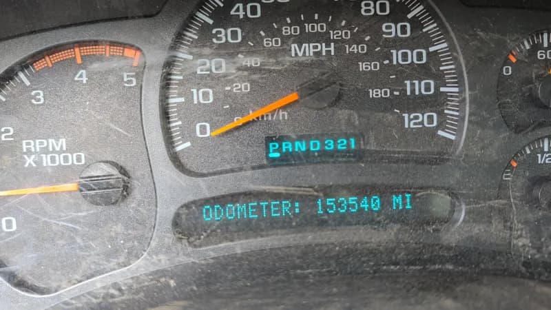 Chevrolet Silverado 2500HD Pickup Truck w/ Tools, view 15