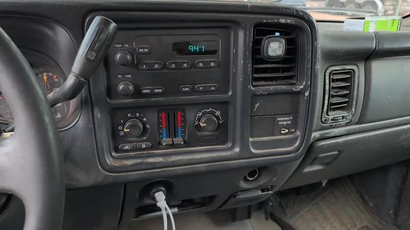 Chevrolet Silverado 2500HD Pickup Truck w/ Tools, view 16