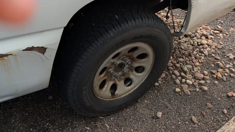 2003 Chevrolet Silverado 1500 Single Cab Pickup, view 16