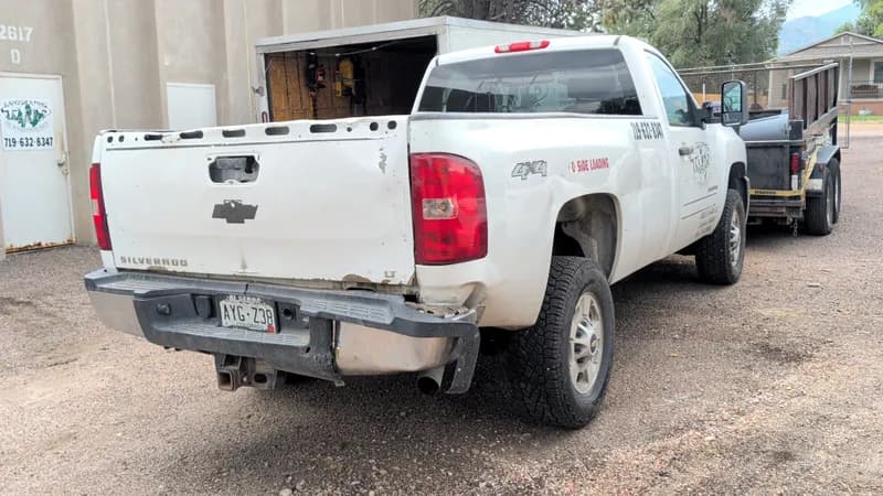 2012 Chevrolet Silverado 2500 HD Single-Cab Pickup Truck, view 9