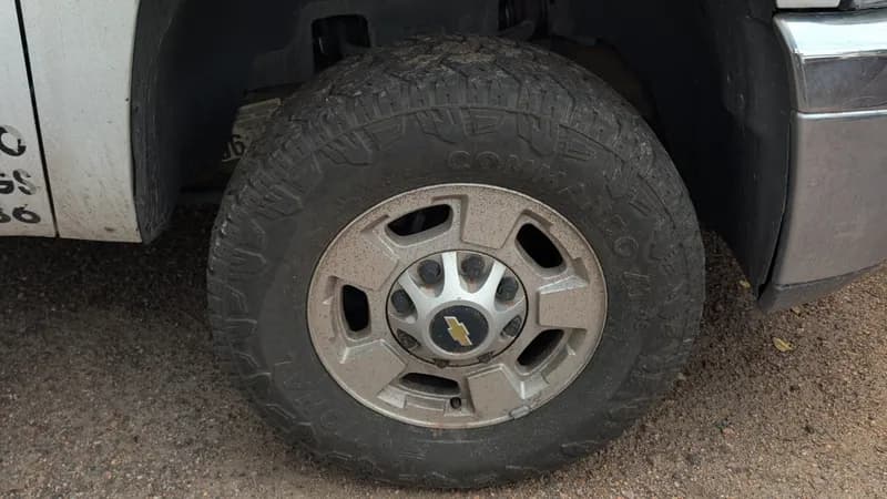 2012 Chevrolet Silverado 2500 HD Single-Cab Pickup Truck, view 11