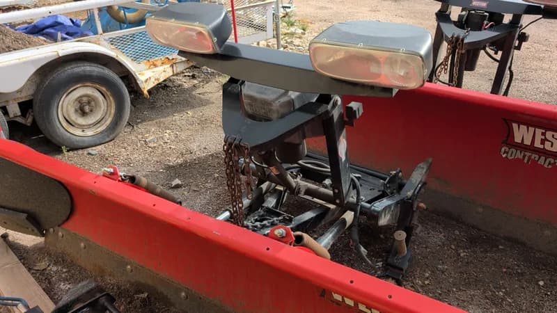 Western Contractor Grade Snow Plow, detail view