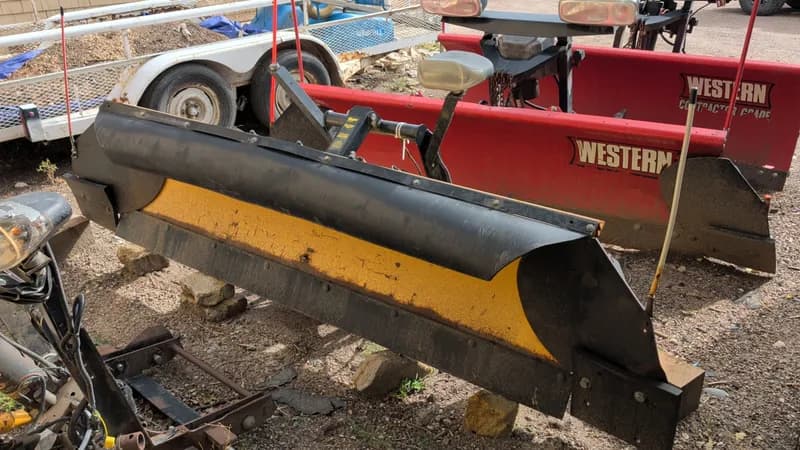 Meyer Diamond Ez-Mount Plus Snow Plow Attachment, interior view
