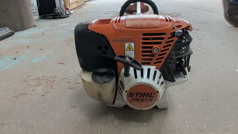 STIHL String Trimmer/Edger Attachment w/ Extension Shaft, detail view