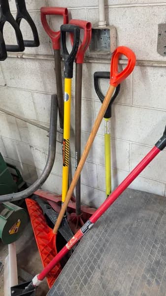 Shovel Set with Red Handles and Wood Shaft (3 Pieces), primary view