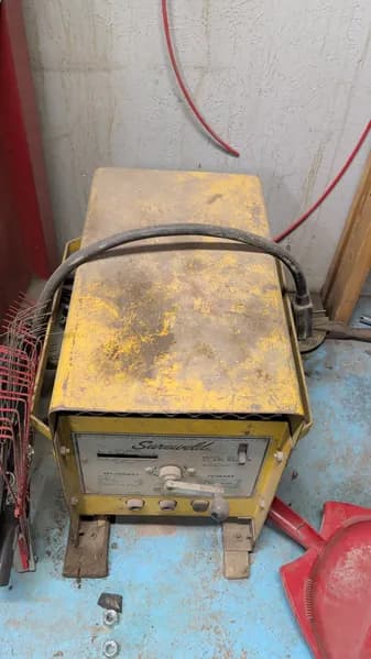 Surewell Model SU-180 AC Arc Welder, primary view