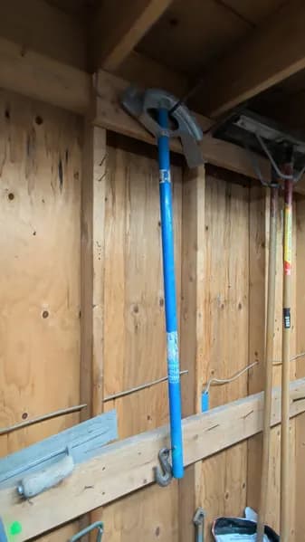 Pipe Bender Tool with Blue Handle, primary view