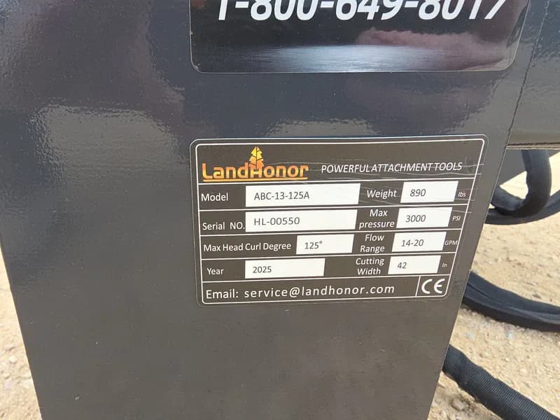 LandHonor ABC-13-125A Skid Steer Articulating Brush Cutter, detail view