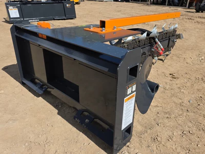 Wolverine Skid Steer Trencher TCR-12-48H, interior view