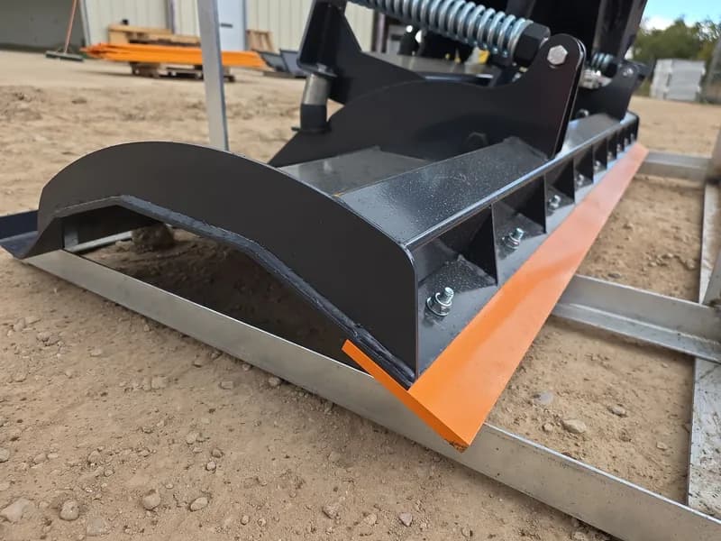Wolverine DB-15-84W Heavy Duty Skid Steer Dozer Blade, detail view
