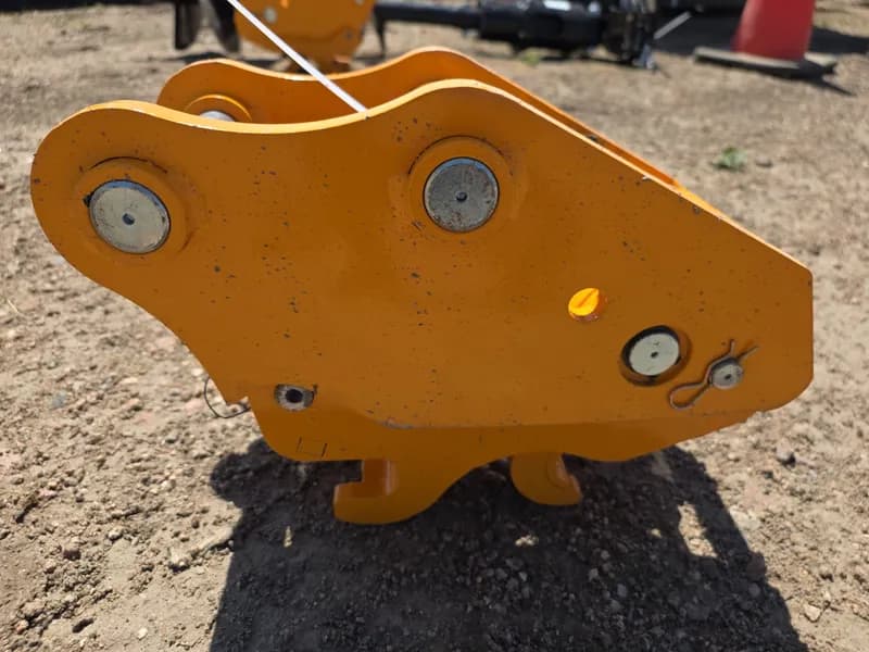 Quick Connect for Excavator, rear view