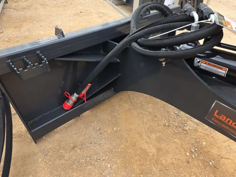 LandHonor BH-12-72D Big Arm Backhoe for Skid Steer, interior view