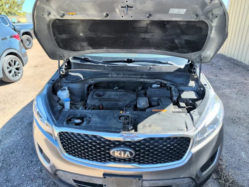 2017 Kia Sorento AWD – 2.4L GDI – 174K Miles – Compression Issue – Clean Title, detail view