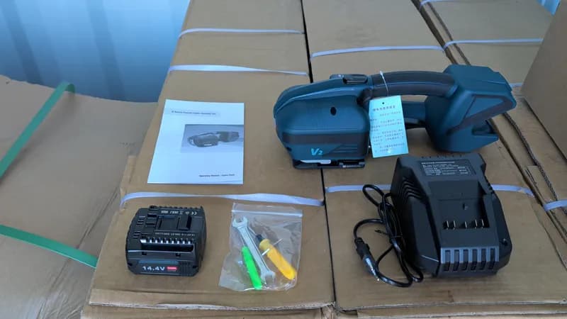 V2 Battery Powered Plastic Strapping Tool, primary view