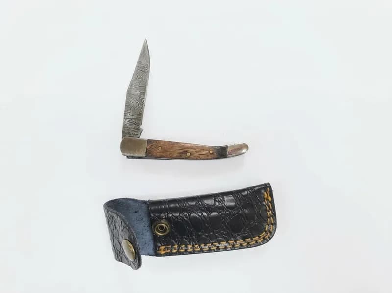 Folding Pocket Knife with Damascus-Pattern Blade, Wood Handle & Leather Sheath, primary view