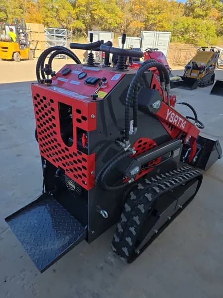 AGT YSRT14 Stand-On Mini Skid Steer Track Loader with 32 in. Bucket, close-up view